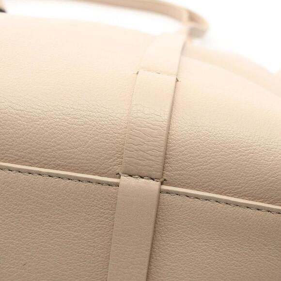 BALENCIAGA White Leather Tote Bag - Picture 9 of 10